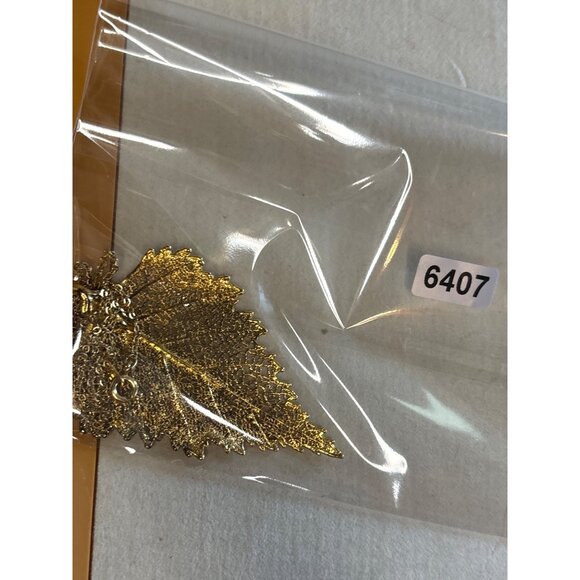 Gold Plated Real Leaf Pendant Necklace With Chain - Picture 7 of 10